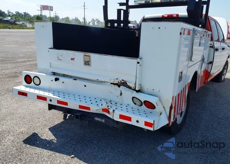 2018 Ram 2500 Tradesman 4X2 8' Box from USA, damaged, VIN 3C7WR4HJXJG172699